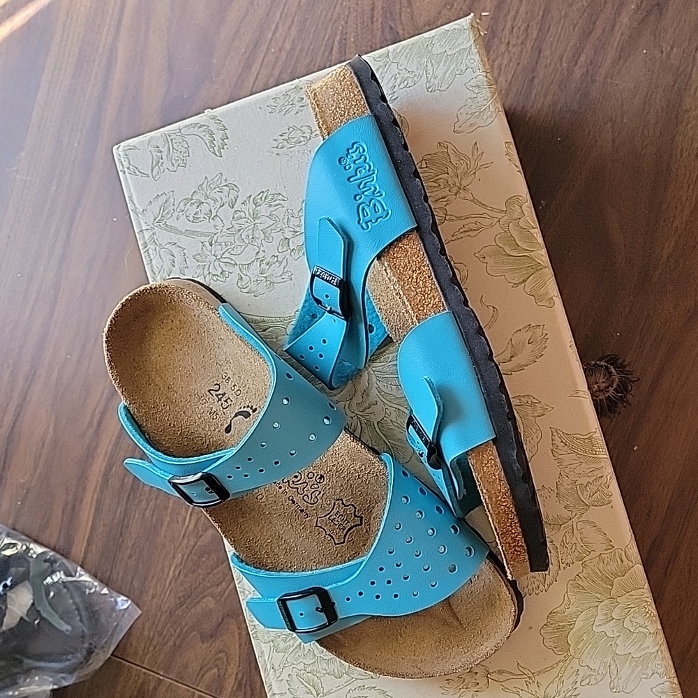 Birki's by Birkinstock aqua blue 2 strap sandles